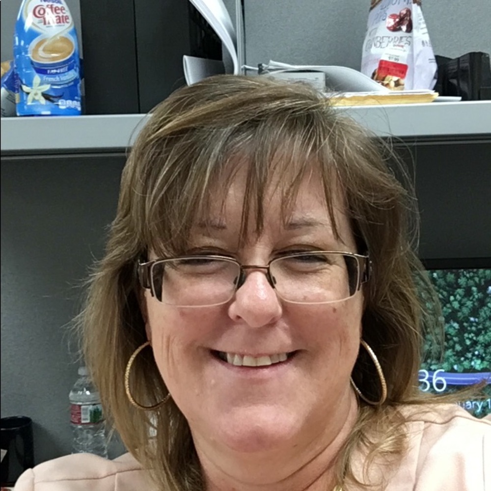 Meet your Posher, Pam